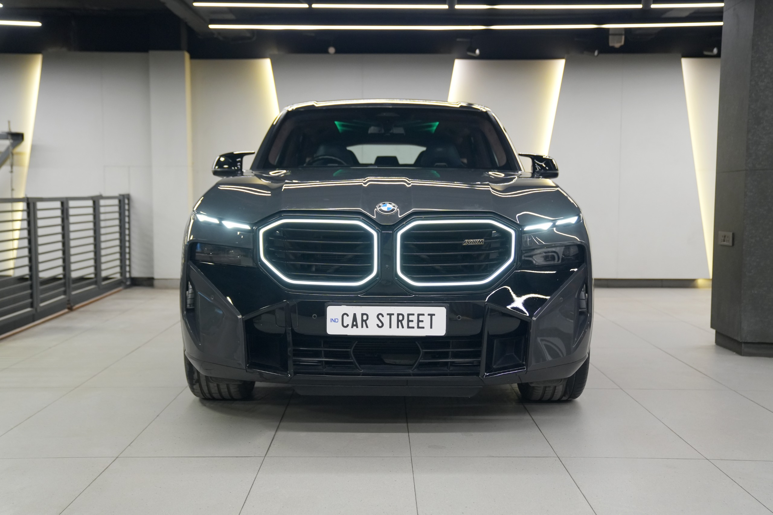 BMW XM Plug In Hybrid